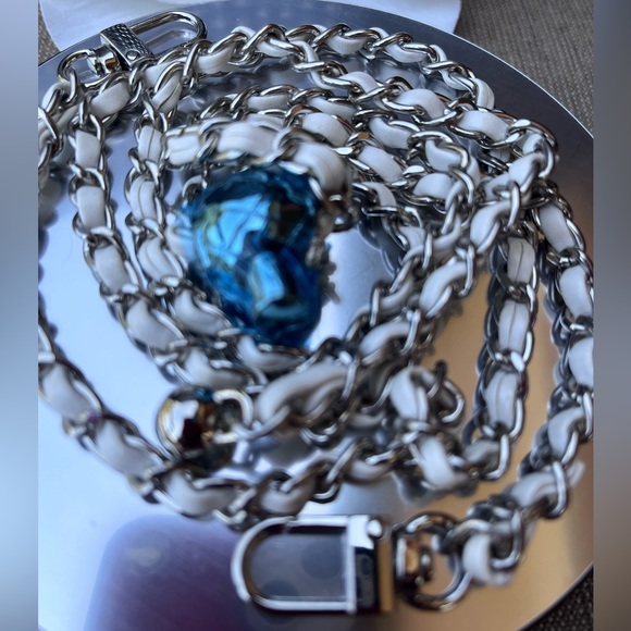 New Adjustable Twisted White Leather Crossbody/Shoulder Purse/Wallet Chain - Picture 16 of 17